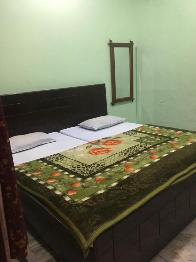 Hotel Vardaan Kankhal Buitenkant foto