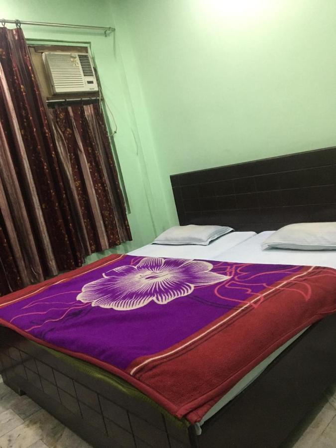 Hotel Vardaan Kankhal Buitenkant foto