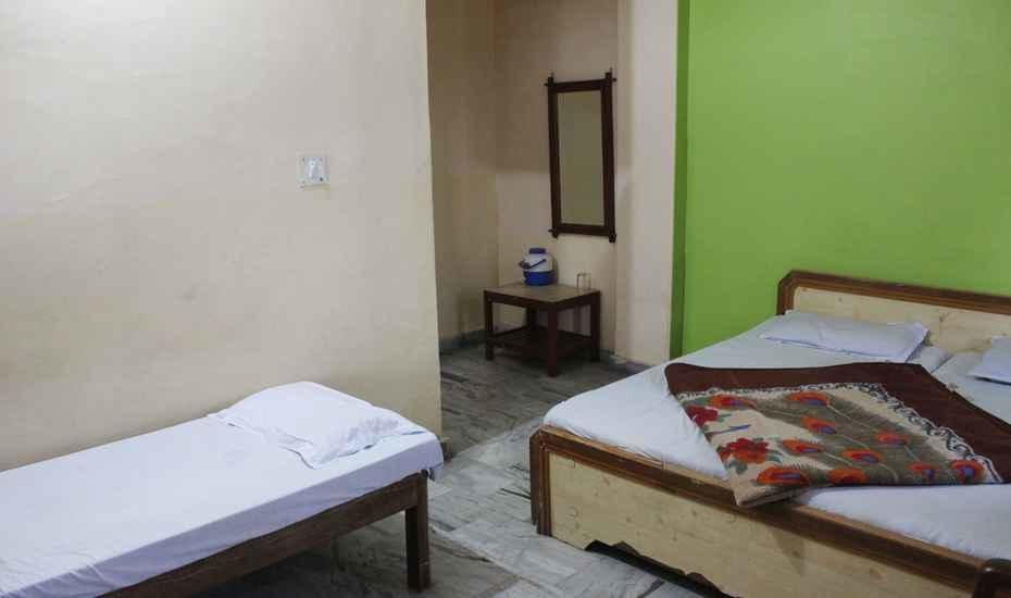 Hotel Vardaan Kankhal Buitenkant foto